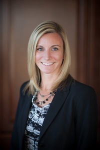 A headshot of Linsey McIntyre